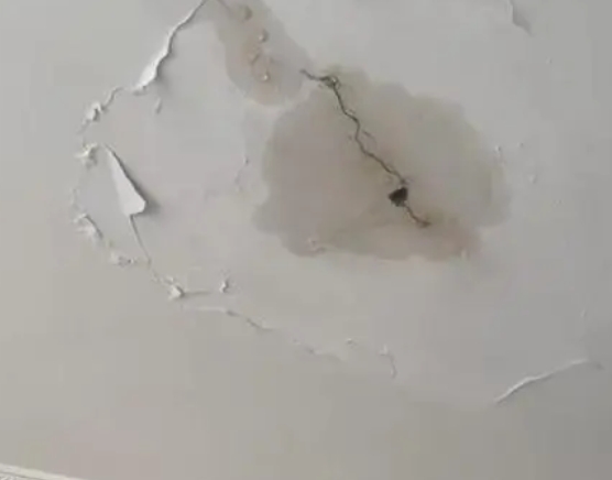 南开阳台漏水维修公司分享下屋面防水工程质量问题原因分析